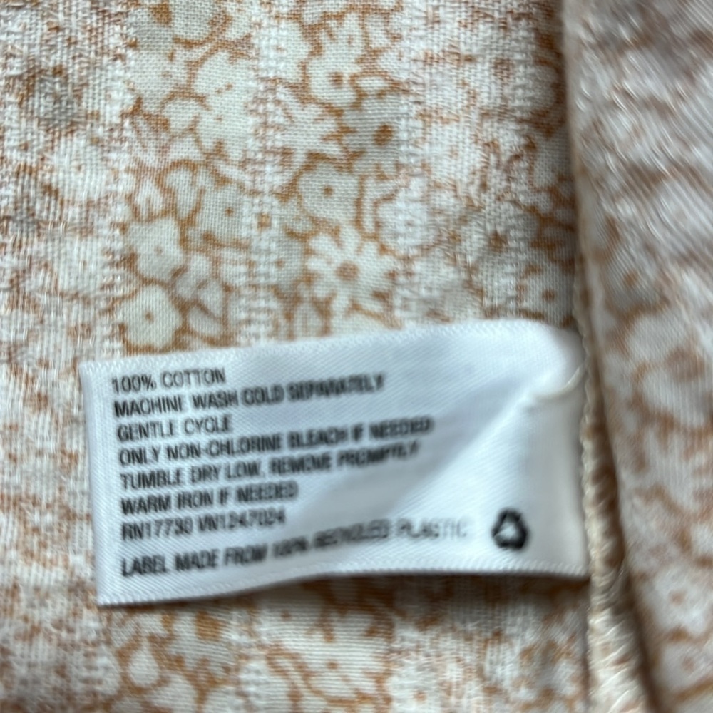 Universal Thread Ruffle Top - Picture 8 of 10